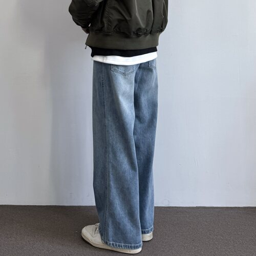 水洗做旧复古宽松直筒牛仔裤