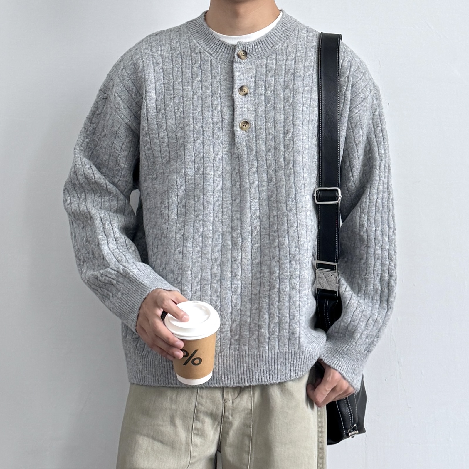 ONUN美式复古休闲亨利领绞花毛衣