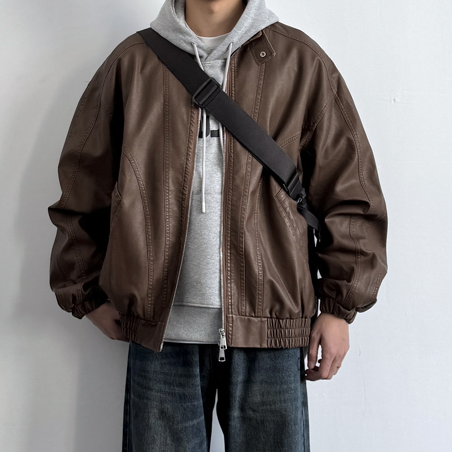 复古做旧立领PU皮夹克