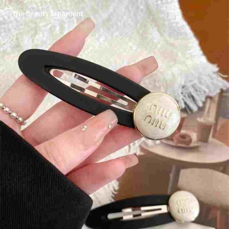 复古m字母珍珠发夹女侧边刘海碎发BB夹子头饰后脑勺一字夹发卡