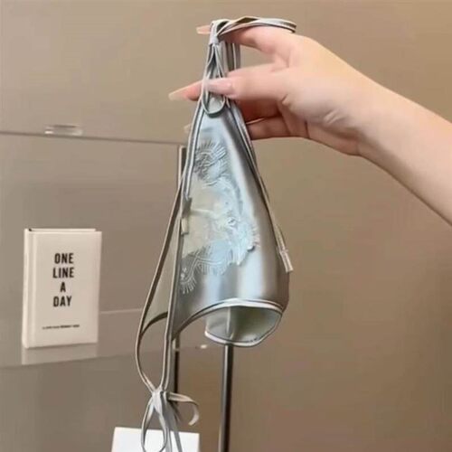茶里茶气~这条系带才是约会天花板~抹茶色系带嗲爆了性感又高级