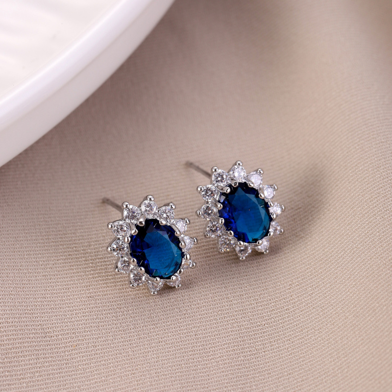 热卖铜镶锆石耳饰欧美皇家高贵典