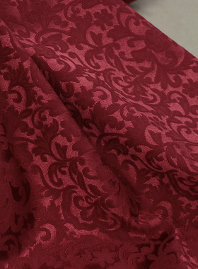 春秋 暗红色欧式浮雕立体提花布料 反光感弹力垂坠不易皱服装面料