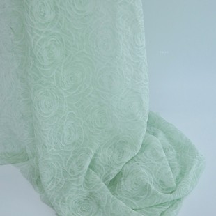夏季浅青色玫瑰压花雪纺布料 炒色垂坠汉服连衣裙旗袍服装面料