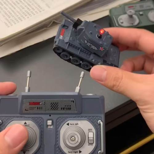 遥控坦克卡通迷你电动遥控儿童玩具无线充电仿真坦克模型礼物