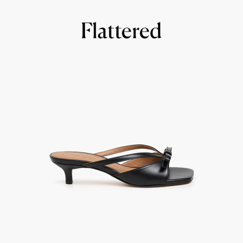 Flattered小猫跟结饰时装凉拖鞋