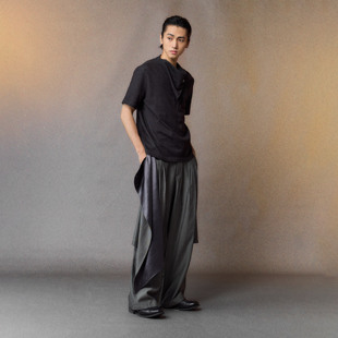 芸蚁〔采石人〕西部荡领多形态双色花纱棉混纺打边结构短袖 T恤