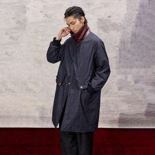 芸蚁〔黑豹〕M51改良特殊金属丝皮领撞色镂空结构暗纹肌理棉服