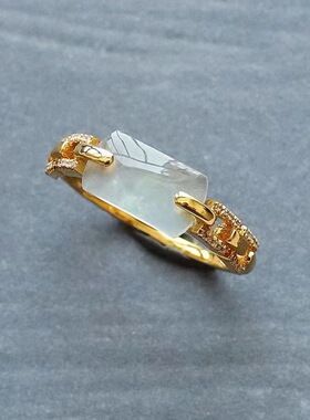 法国Gentle Motto镀925镶嵌仿玉髓冰种精致简约气质马鞍女款戒指