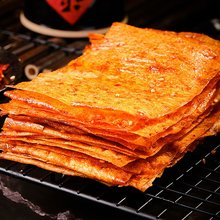 泡泡王子平江大辣片香辣豆干手撕豆皮辣片网红零食品怀旧休闲辣条
