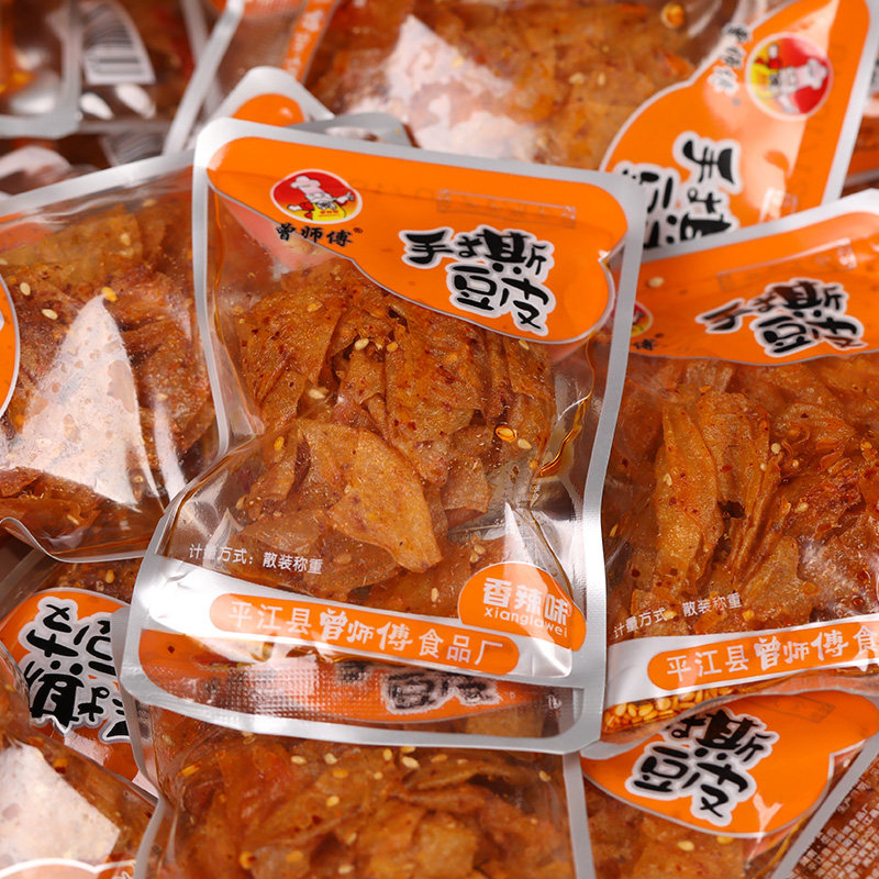 湖南特产手撕豆皮香辣可口纯手工制造香辣手撕豆皮辣条休闲零食