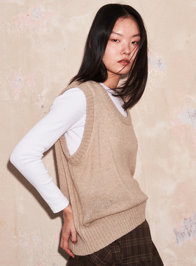 SAME FLOW  U型领马海毛镂空朦胧柔焦感无袖针织宽松直筒背心上衣