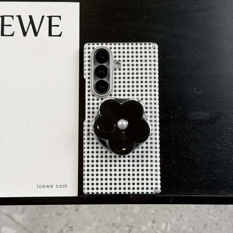 珍珠黑花朵磁吸支架适用三星zfold7折叠屏手机壳皮纹galaxy fold7保护套超薄创意双中轴磁吸黑格纹ZFOLD7银色