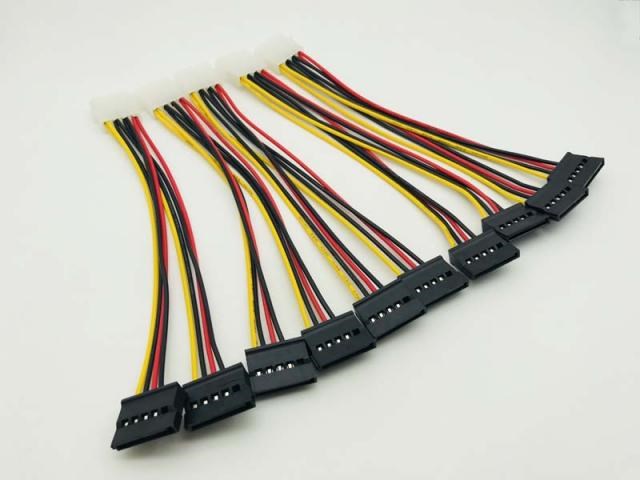 5PCS  Power Cable 4pin Male to Serial ATA 15pin x 2 Fema