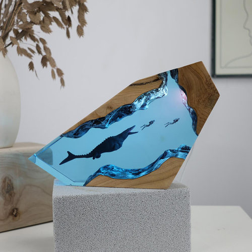 溶洞鲸鱼潜水员桌面摆件海洋艺术