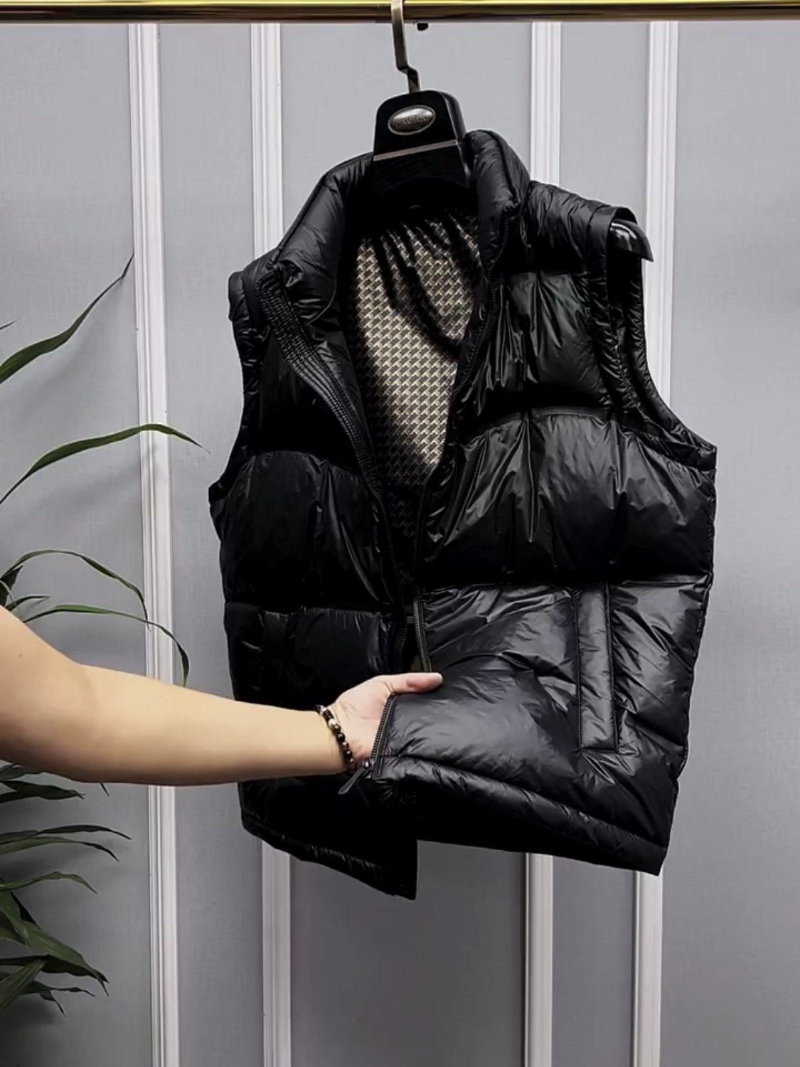 男士冬季新款修身立领羽绒马甲