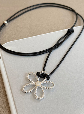 日系cherry kitty925银镂空花朵黑绳项链女简约轻奢时髦个性黑色