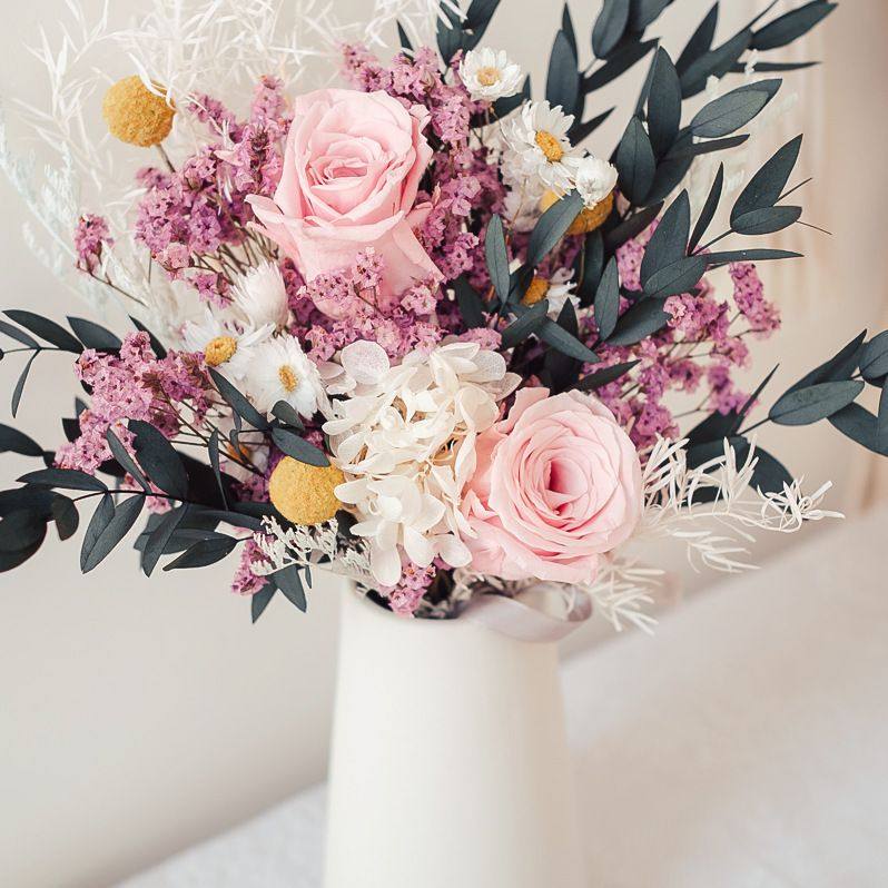 永生玫瑰尤加利干花花束网红摆件真花满天星绣球水晶草家居装饰