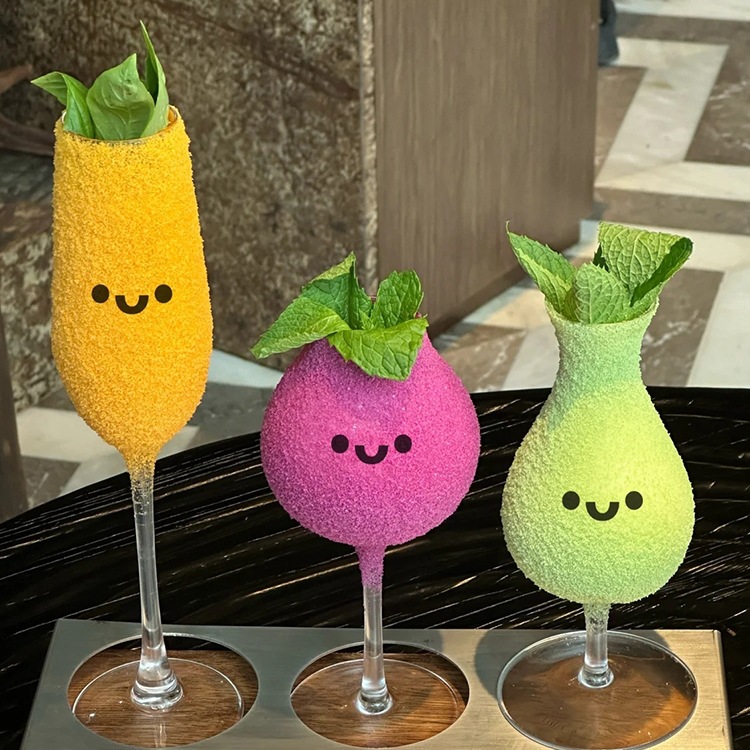 紫色茄子创意鸡尾酒杯高脚杯香槟杯微醺酒杯闻香杯玻璃杯调酒杯子