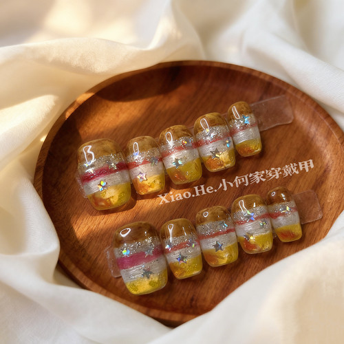 【 半糖云朵 】小何家纯手工穿戴甲·高级手绘美甲贴片