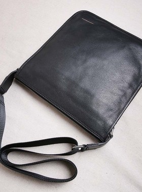 AETOO Leather men's bag vertical section ultra thin shoulde