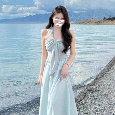蓝色抹胸连衣裙子女夏2025新款小众设计感小个子法式气质收腰长裙