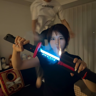 喷雾火花光剑七彩激光剑黑科技光剑刀星际战刃声光刃儿童发光玩具