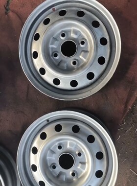 二手汽车14寸五菱荣光五菱荣光五菱之光五菱小卡铁制拆车钢圈轮毂