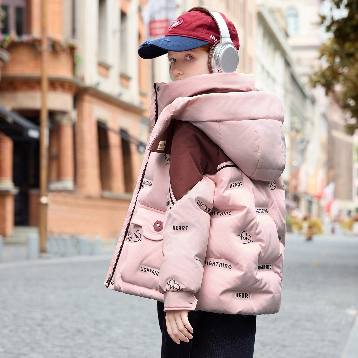 女童羽绒服冬季2025新款中大童保暖连帽加厚儿童秋冬白鸭绒外套