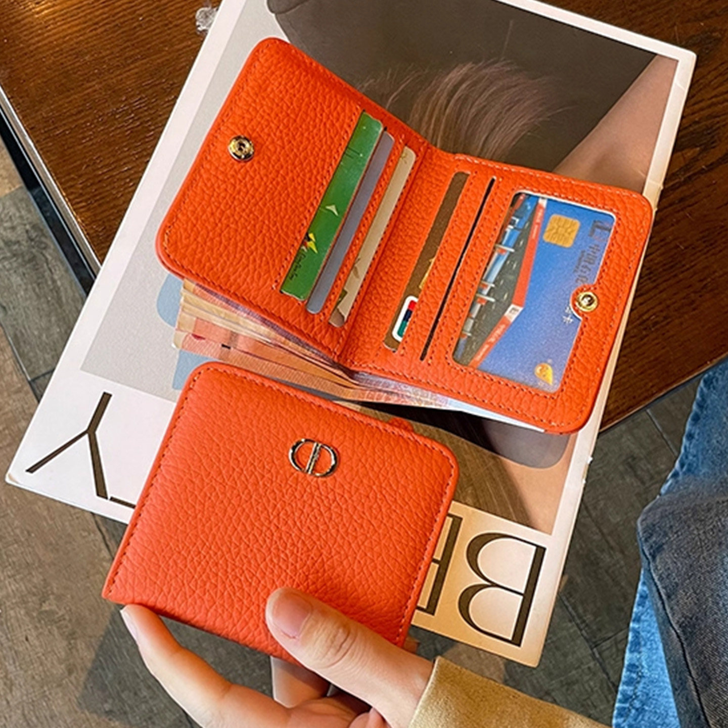 短款钱包女小巧超薄简约2025年新款多功能折叠皮夹小众设计零钱包