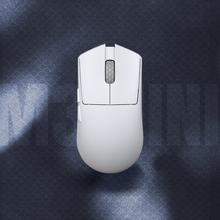 Darmoshark达摩鲨M3MICROPRO小手42g电竞游戏三模PAW3950无线鼠标