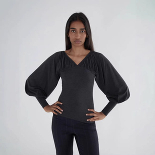 paloma wool时尚舒适V领褶皱花苞修身灯笼长袖上衣T恤女春秋