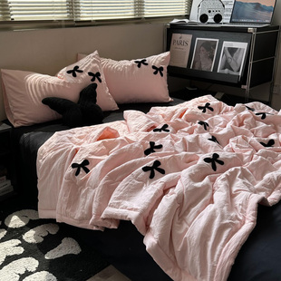 ins少女粉黑色蝴蝶结毛巾绣水洗棉夏凉被四件套夏季 空调被三件套