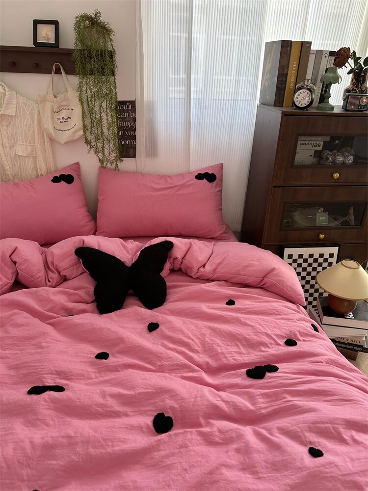 ins少女时髦玫粉刺绣黑色爱心毛巾绣水洗棉床上四件套床单三件套