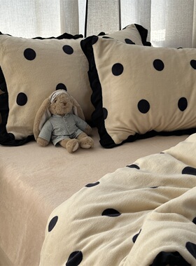 温柔复古ins简约波点黑色花边牛奶绒四件套冬天珊瑚绒四件套床笠