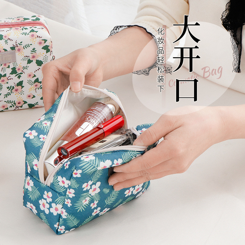 可爱迷你化妆包姨妈巾收纳包大容量随身女生外贸洗漱包卫生巾袋