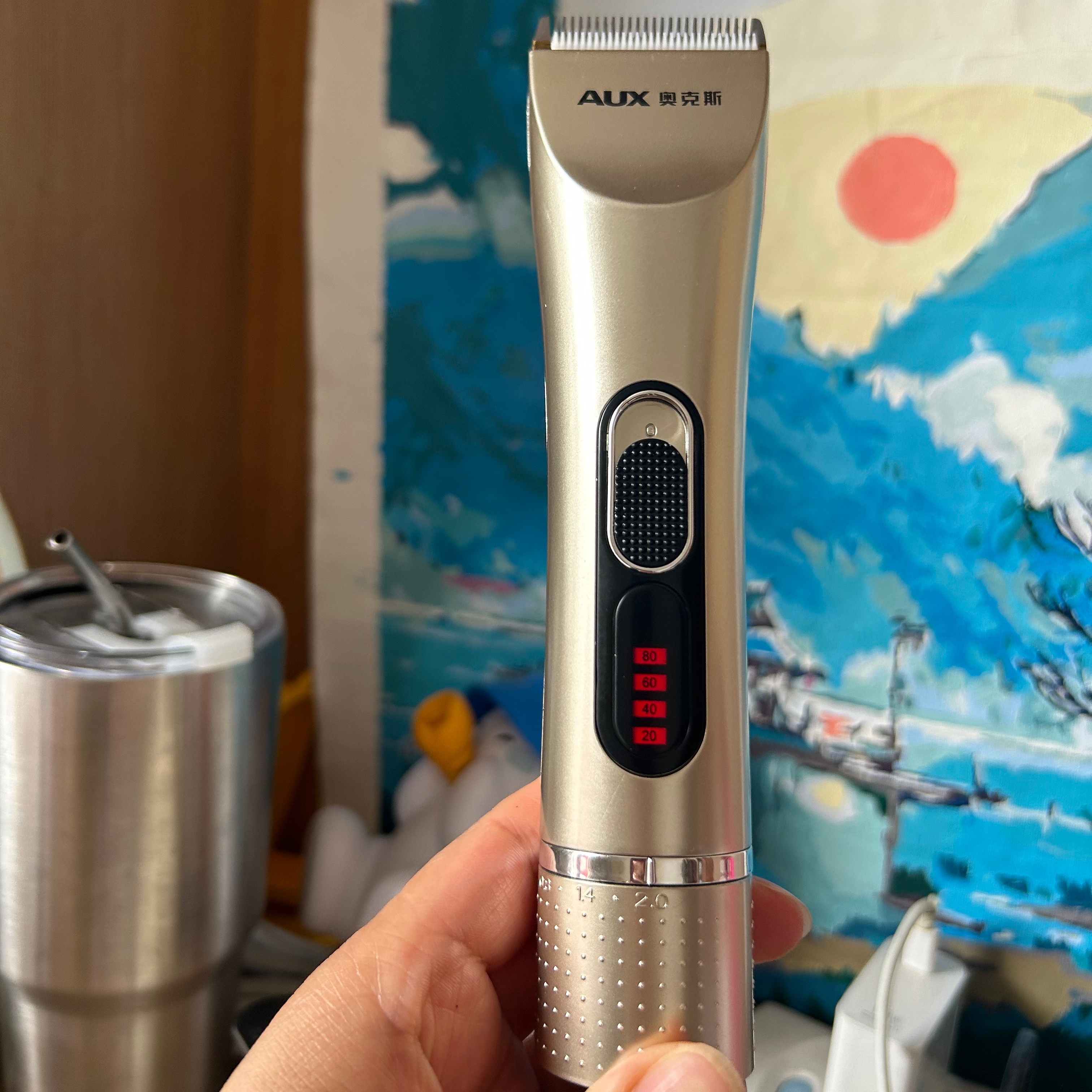 AUX/奥克斯A8陶瓷理发器家用电推剪头雕刻光头批发电推子剃头静音