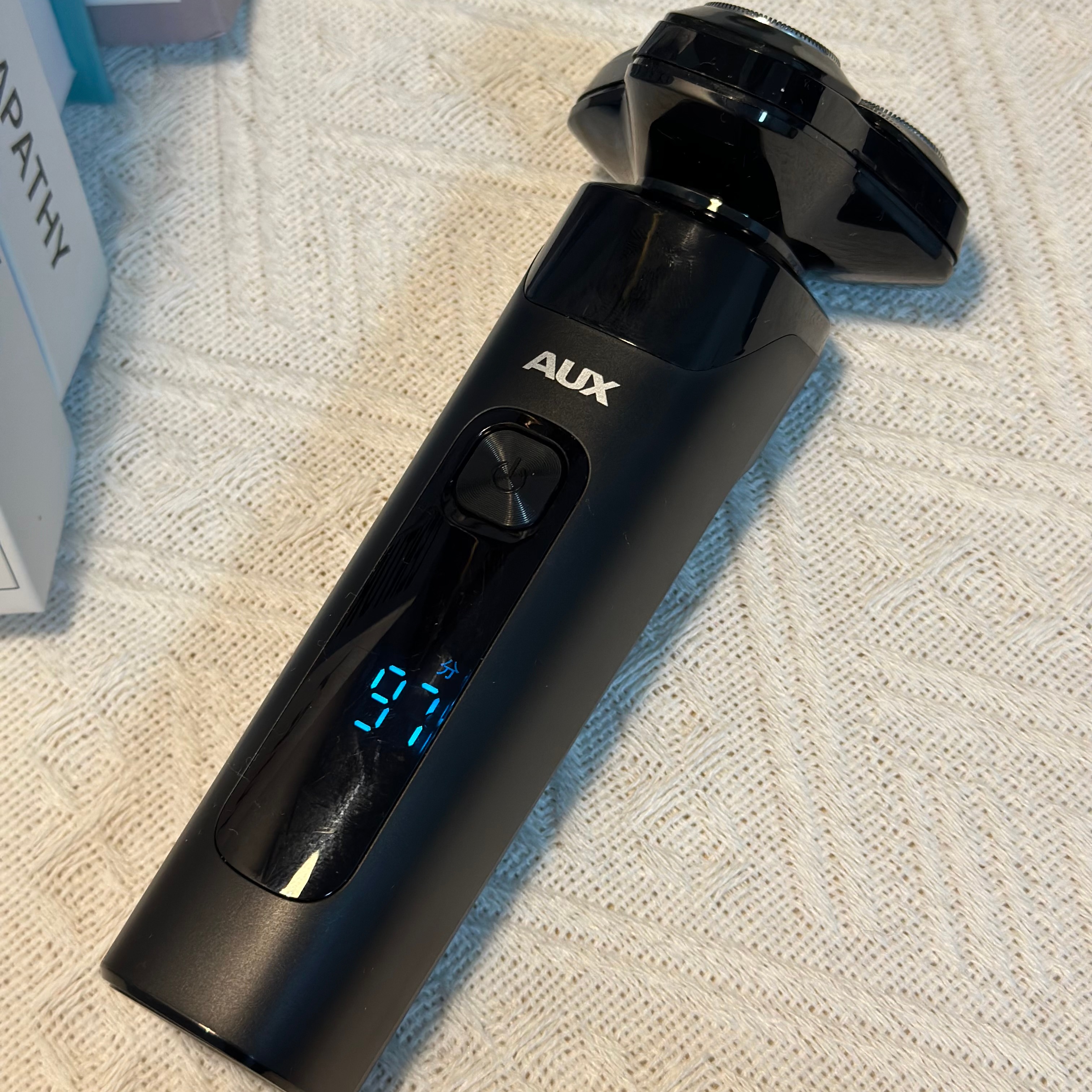 AUX/奥克斯 AS338 剃须刀男士电动刮胡刀全身水洗充电式剃预智能