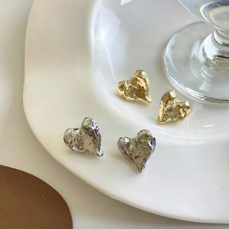 Irregular Fold Heartshaped Earrings Light Luxury Cold Fashio