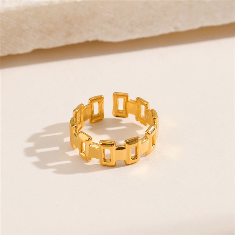 European Fashion Geometric Hollow Stainless steel Ring Perso