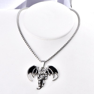 Halloween Retro Necklace Victorian Bat Wings Black Gemstone