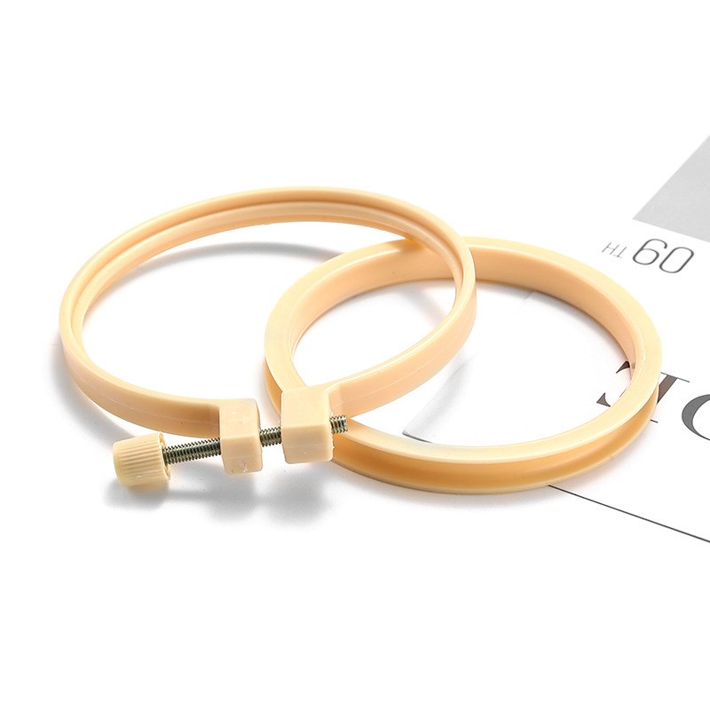 Plastic Imitation Bamboo Embroidery Hoop Adjustable Circular