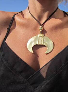 CCB Minimalist Luxurious Horn Alloy Pendant Collarbone Chain