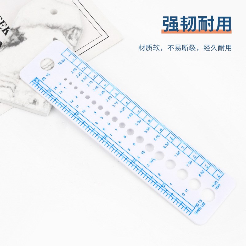 Multifunctional Yarn Needle Ruler Plastic Straightedge DIY M
