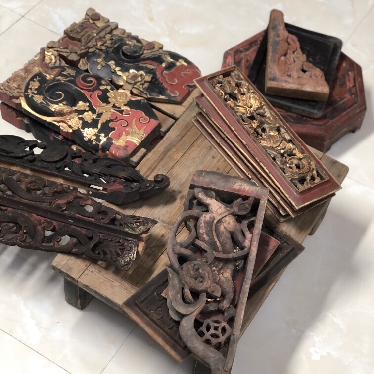 古董古玩收藏民清老房屋构建手工雕刻鎏金镂空花鸟人物木雕送老外