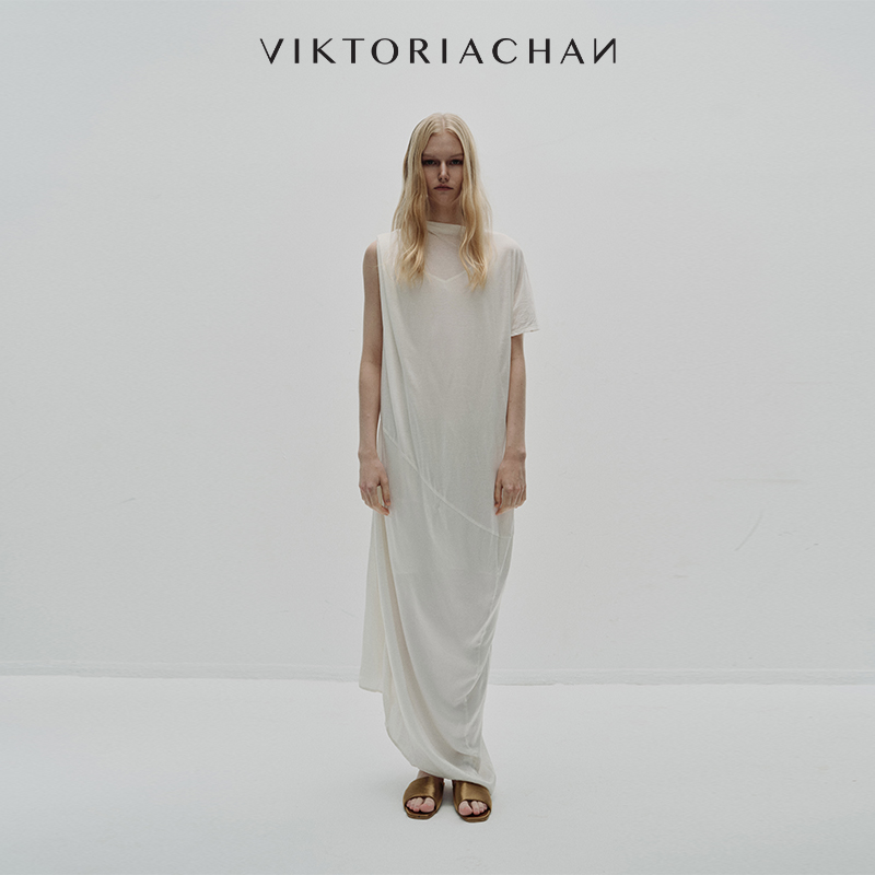 不对称立体垂坠造型短袖连衣裙