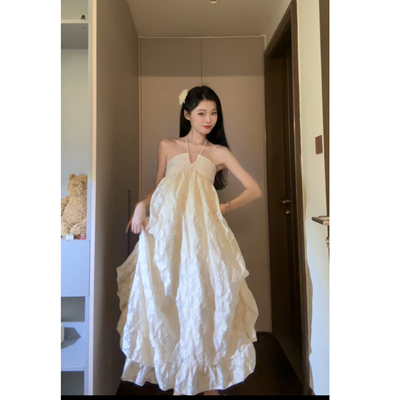 七分糖 法式挂脖连衣裙女海边度假露背长裙超仙宽松a字裙子