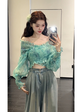 Seven七分糖法式复古V领露锁骨雪纺衫女紧身短款木耳边上衣弹力