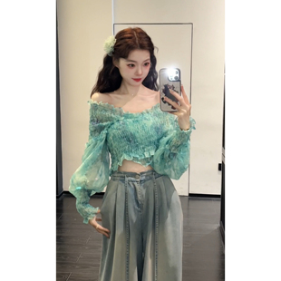 Seven七分糖法式复古V领露锁骨雪纺衫女紧身短款木耳边上衣弹力