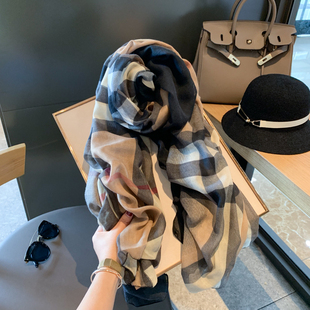 渐变拼色格子棉麻围巾女韩系氛围感长款薄款旅游度假防晒保暖披肩